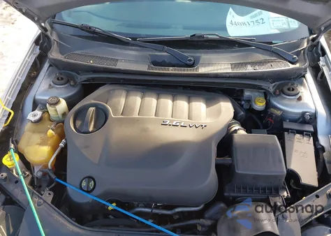 2014 Chrysler 200 Lx z USA, uszkodzony, nr VIN 1C3CCBAG0EN171969